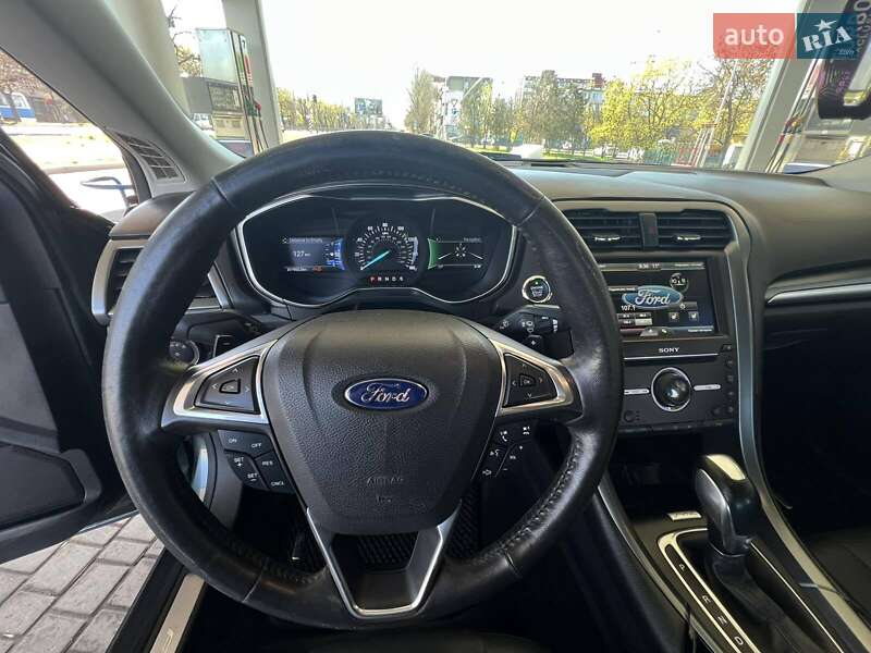 Седан Ford Fusion 2015 в Николаеве