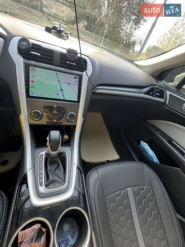 Седан Ford Fusion 2015 в Рудки