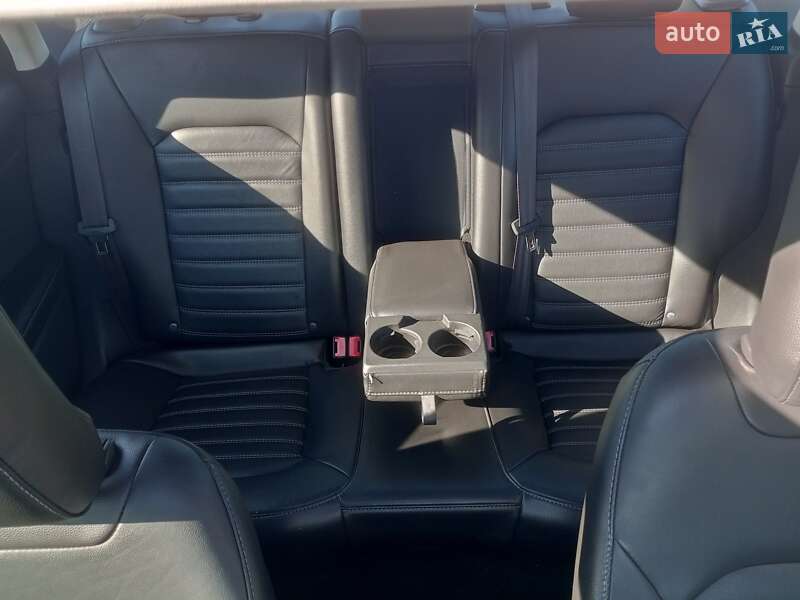 Седан Ford Fusion 2013 в Ирпене