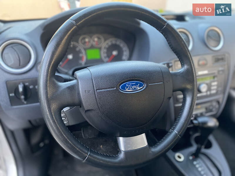 Хэтчбек Ford Fusion 2008 в Виннице
