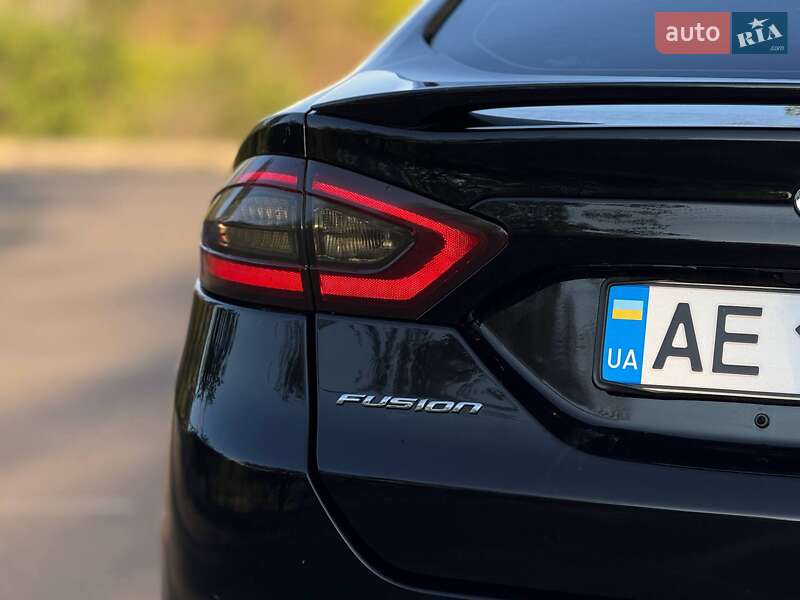 Седан Ford Fusion 2016 в Кривом Роге