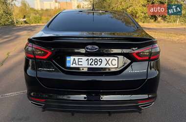 Седан Ford Fusion 2016 в 