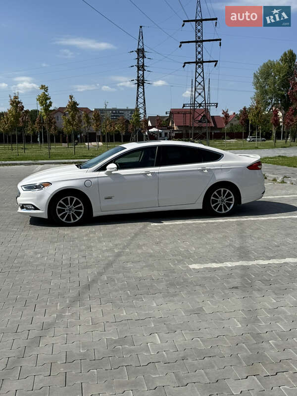 Седан Ford Fusion 2018 в Ирпене
