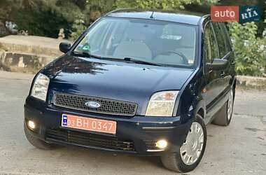 Хэтчбек Ford Fusion 2005 в 