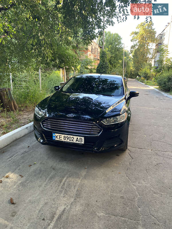 Седан Ford Fusion 2016 в Дніпрі