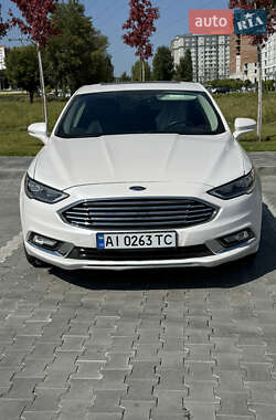 Седан Ford Fusion 2018 в 