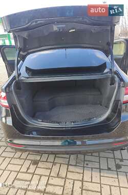 Седан Ford Fusion 2017 в 