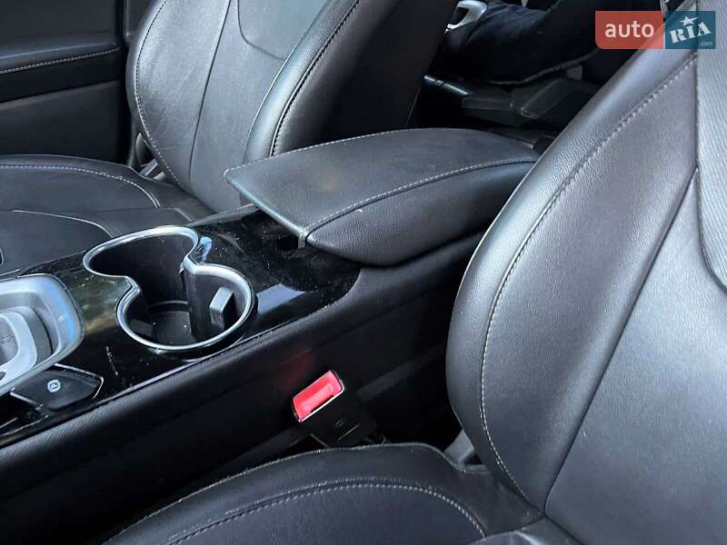 Седан Ford Fusion 2015 в Киеве фото 25 Седан Ford Fusion 2015 в Киеве
