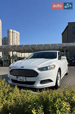 Седан Ford Fusion 2016 в Києві