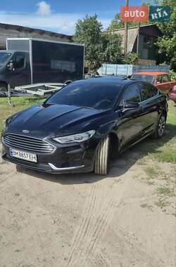 Седан Ford Fusion 2019 в 