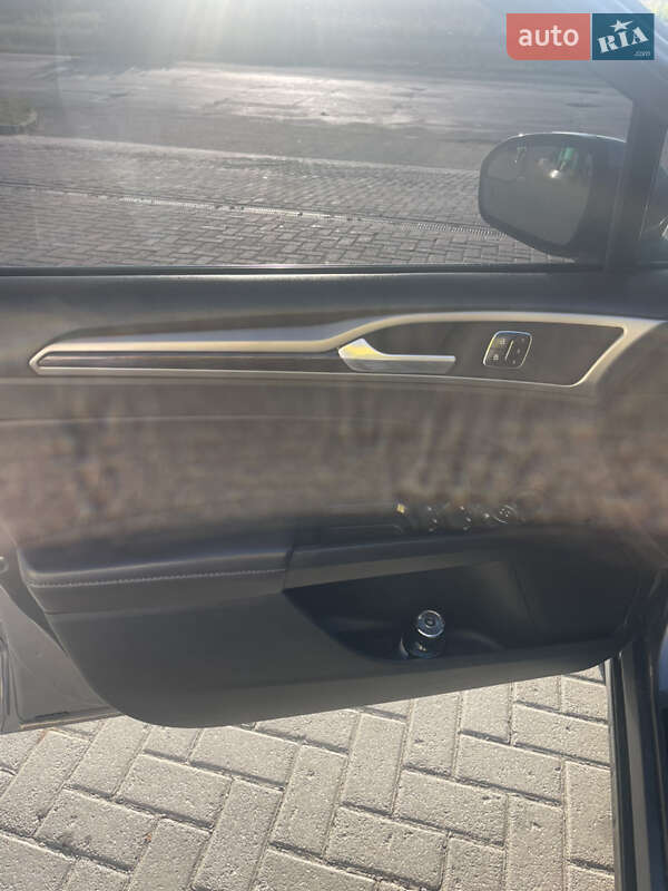 Седан Ford Fusion 2014 в Харкові