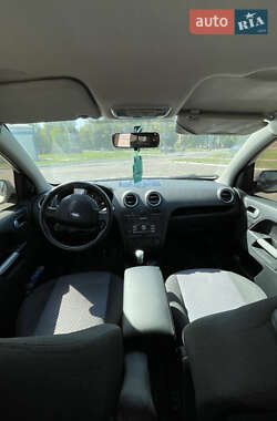 Хэтчбек Ford Fusion 2011 в Ровно