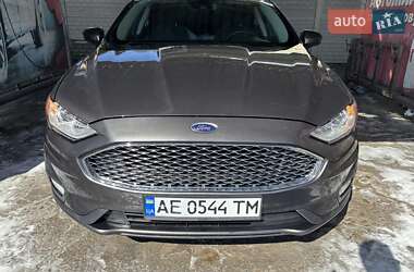 Седан Ford Fusion 2019 в Дніпрі