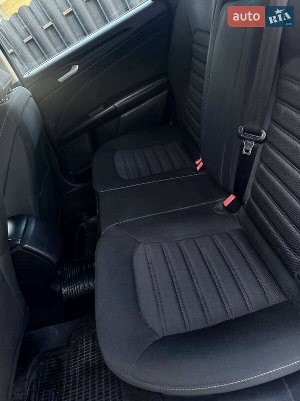 Седан Ford Fusion 2018 в Тернополе