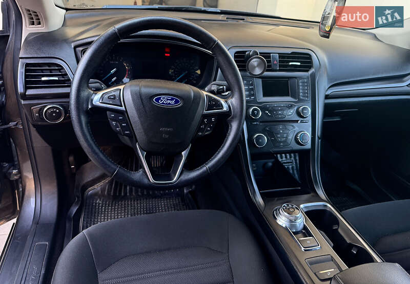 Седан Ford Fusion 2018 в Тернополе