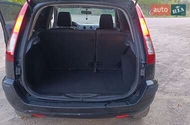 Хэтчбек Ford Fusion 2005 в 