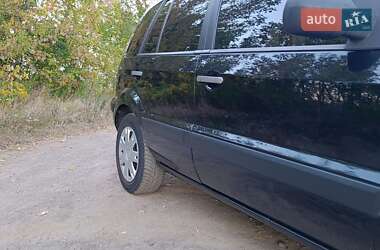 Хэтчбек Ford Fusion 2005 в 