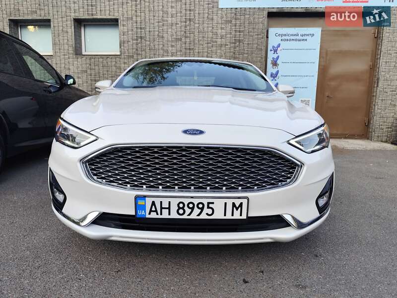 Ford Fusion 2019