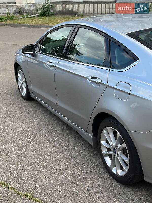Седан Ford Fusion 2020 в Киеве