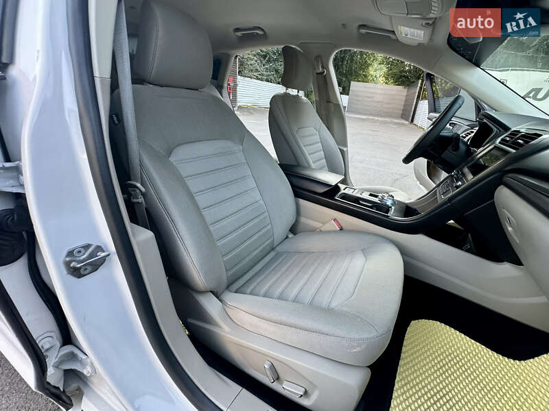 Седан Ford Fusion 2019 в Одессе