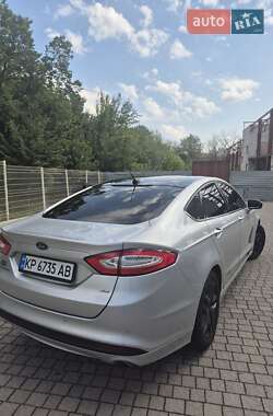 Седан Ford Fusion 2016 в 