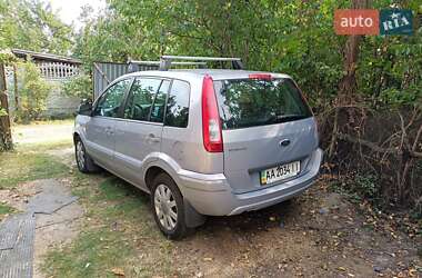 Хэтчбек Ford Fusion 2011 в 