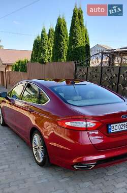 Седан Ford Fusion 2014 в Сокале