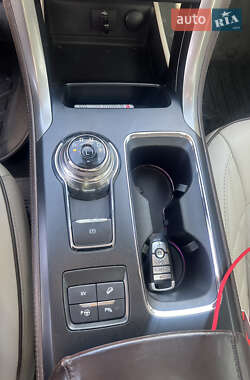 Седан Ford Fusion 2017 в 