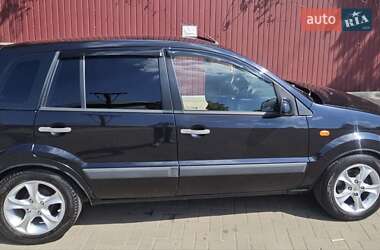 Хэтчбек Ford Fusion 2008 в 