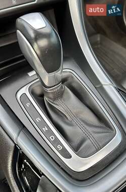 Седан Ford Fusion 2014 в 