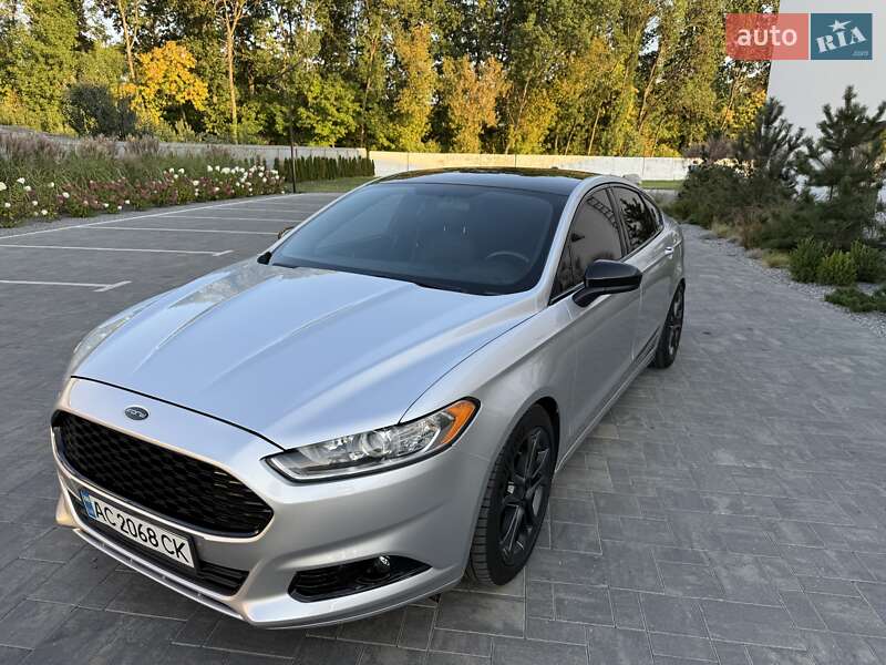 Седан Ford Fusion 2012 в Луцьку