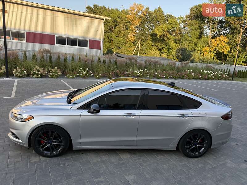 Седан Ford Fusion 2012 в Луцьку