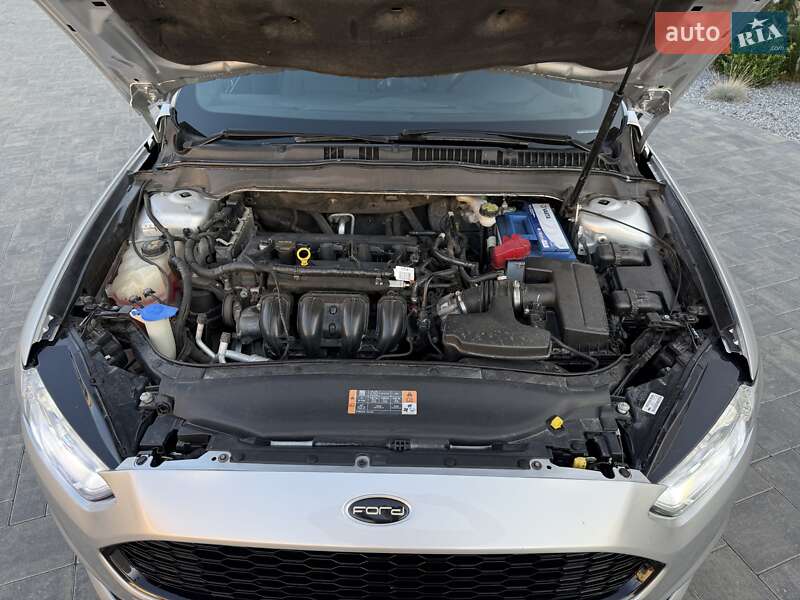 Седан Ford Fusion 2012 в Луцьку