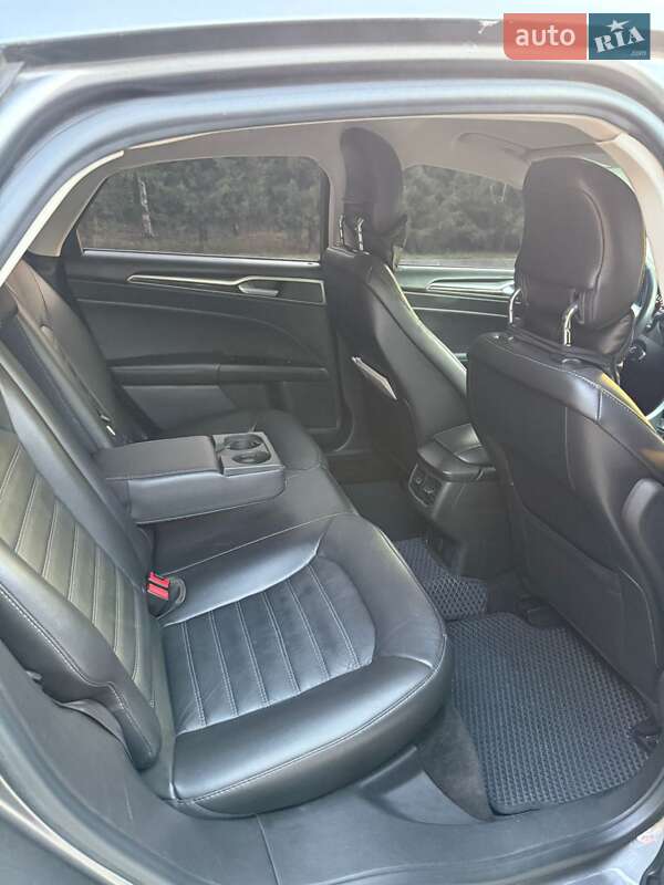 Седан Ford Fusion 2014 в Павлограде