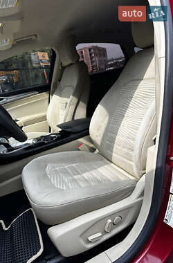 Седан Ford Fusion 2015 в 