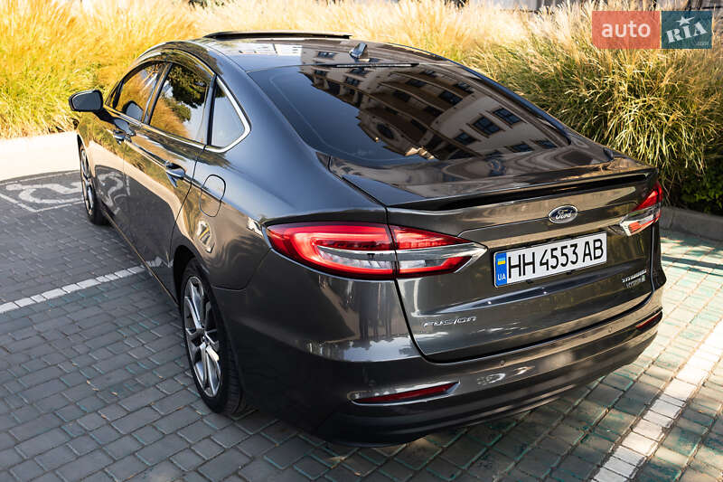 Седан Ford Fusion 2019 в Одессе