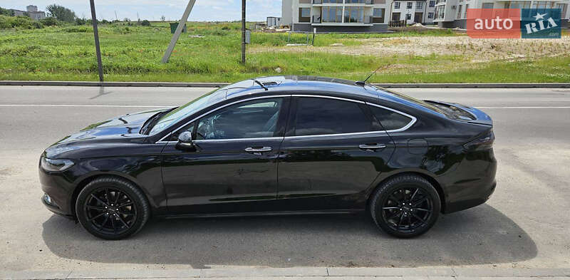 Седан Ford Fusion 2016 в Ровно