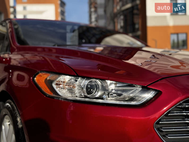 Седан Ford Fusion 2015 в Ивано-Франковске