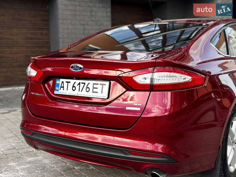 Седан Ford Fusion 2015 в Ивано-Франковске