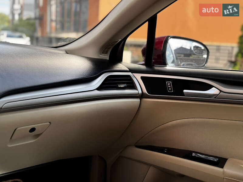 Седан Ford Fusion 2015 в Ивано-Франковске