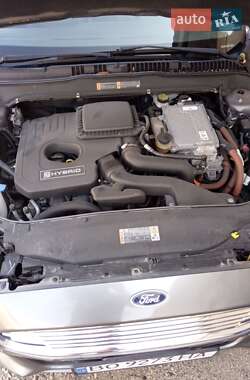 Седан Ford Fusion 2014 в 