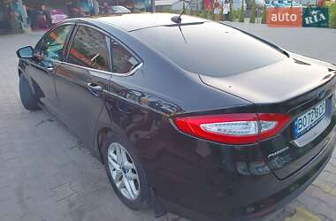 Седан Ford Fusion 2014 в 