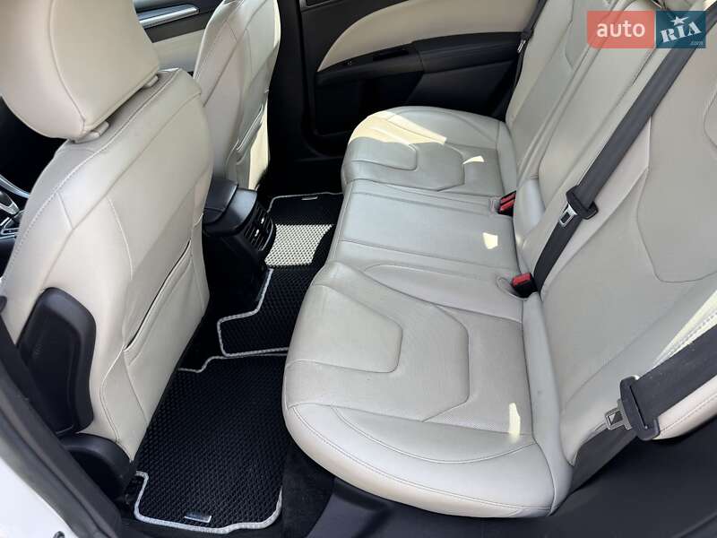 Седан Ford Fusion 2015 в Києві