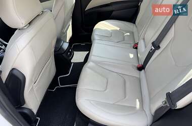Седан Ford Fusion 2015 в 