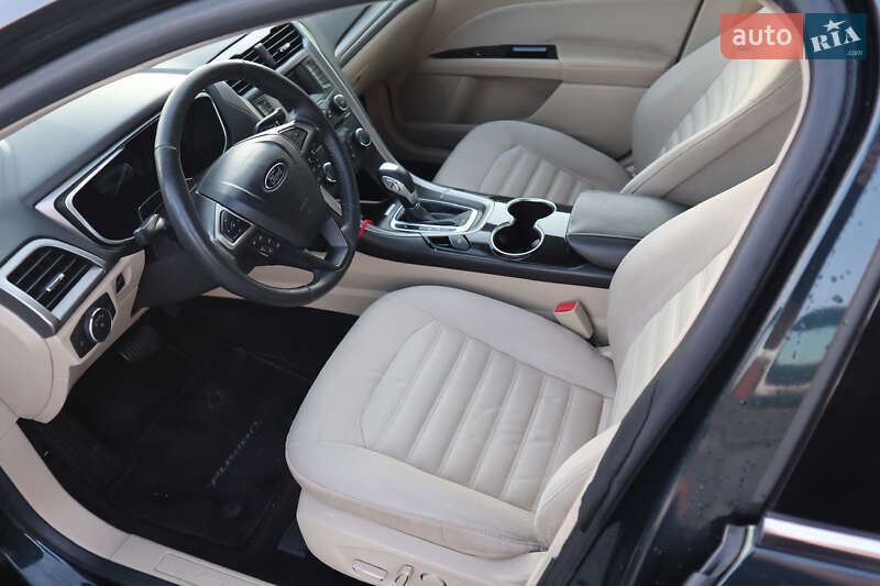 Седан Ford Fusion 2014 в Дрогобичі