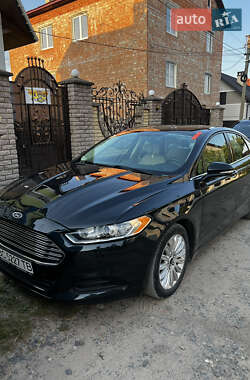 Седан Ford Fusion 2014 в Дрогобичі