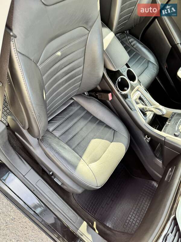 Седан Ford Fusion 2013 в Киеве