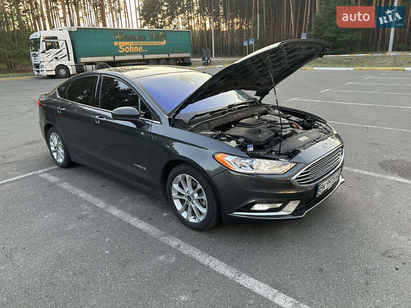 Седан Ford Fusion 2018 в Ирпене