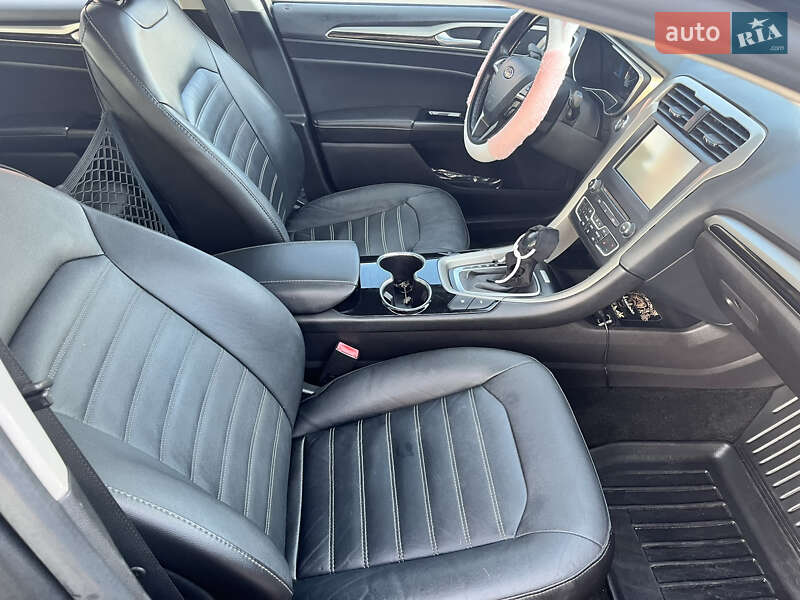 Седан Ford Fusion 2015 в Києві