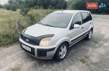 Хэтчбек Ford Fusion 2008 в 